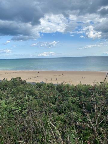 8 Bed Sun Decked Caravan Unlimited High Speed Wifi And Fun At Seawick Holiday Park Clacton-on-Sea Eksteriør bilde